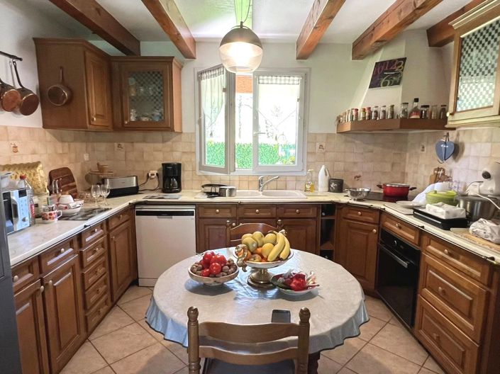 Image No.3-Maison de 5 chambres à vendre à Saint-Estèphe