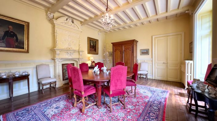 Image No.1-Maison de 10 chambres à vendre à Boussac
