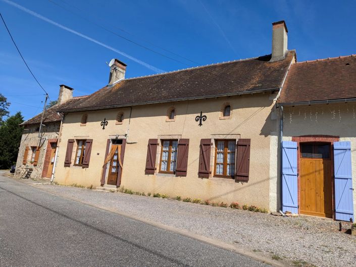 Image No.1-Maison de village de 3 chambres à vendre à Lussac-les-Églises