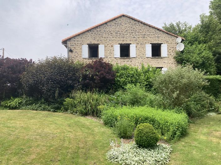 Image No.1-4 Bed House for sale