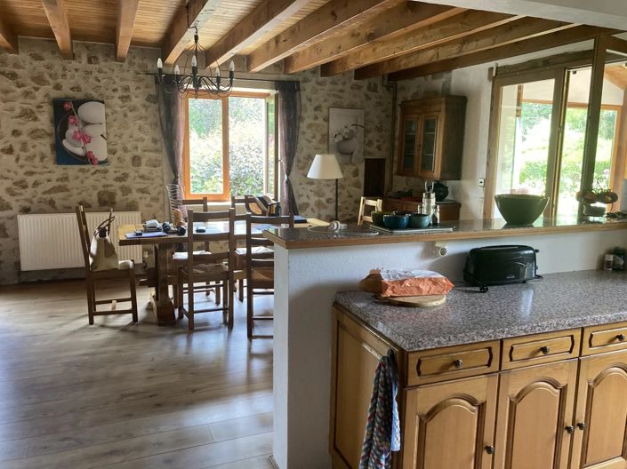 Image No.2-4 Bed House for sale