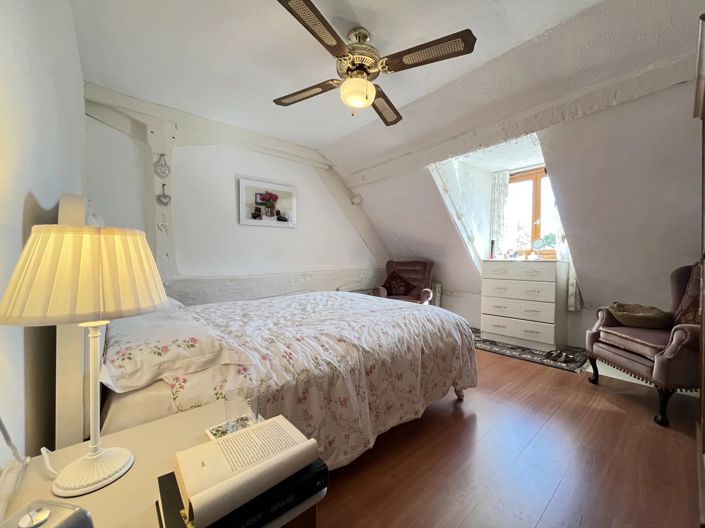 Image No.11-4 Bed House for sale