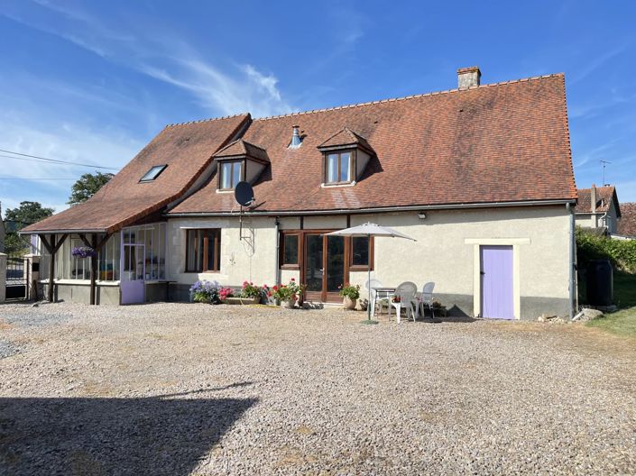 Image No.2-4 Bed House for sale