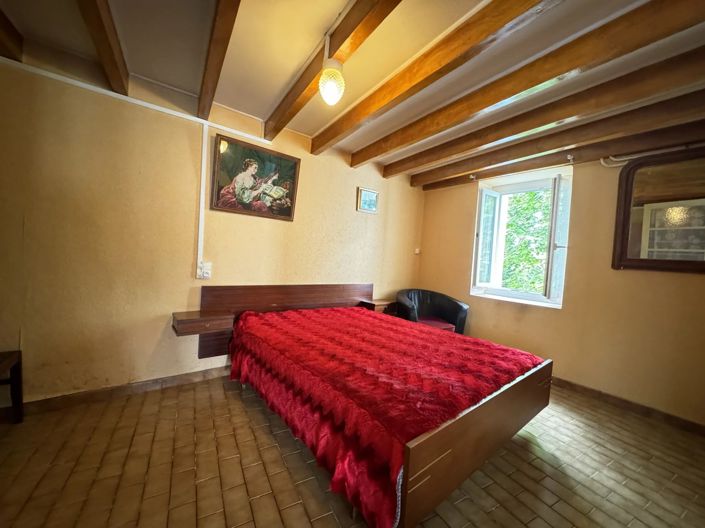 Image No.5-Maison de 4 chambres à vendre à Aigre