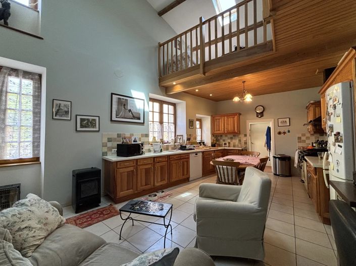 Image No.3-3 Bed House for sale