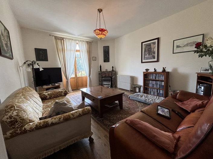 Image No.6-3 Bed House for sale