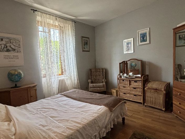 Image No.7-3 Bed House for sale