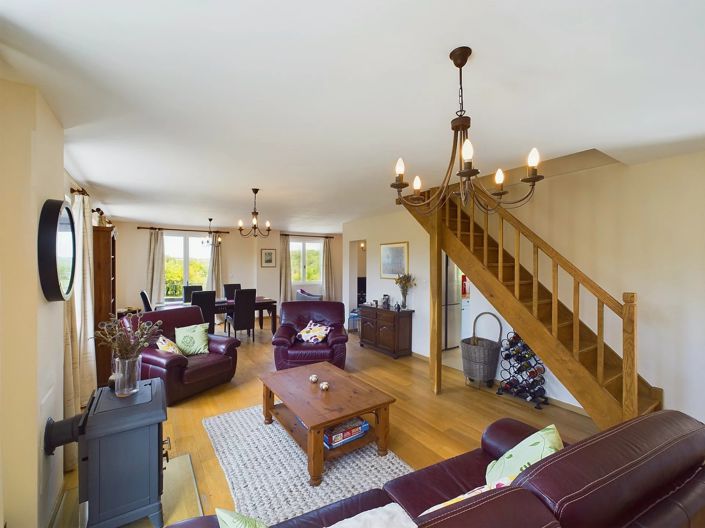 Image No.5-3 Bed House for sale