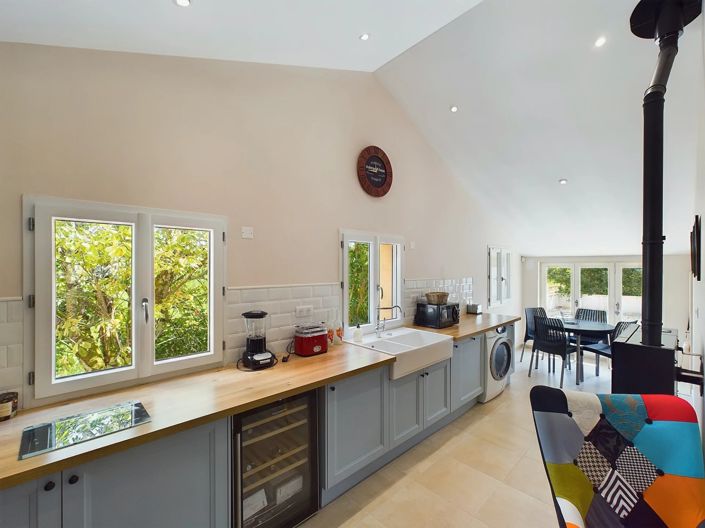 Image No.6-3 Bed House for sale