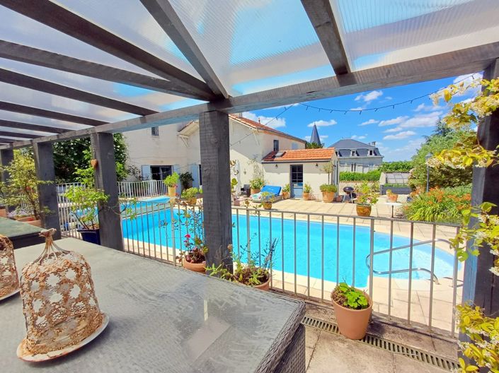 Image No.6-6 Bed Village House for sale