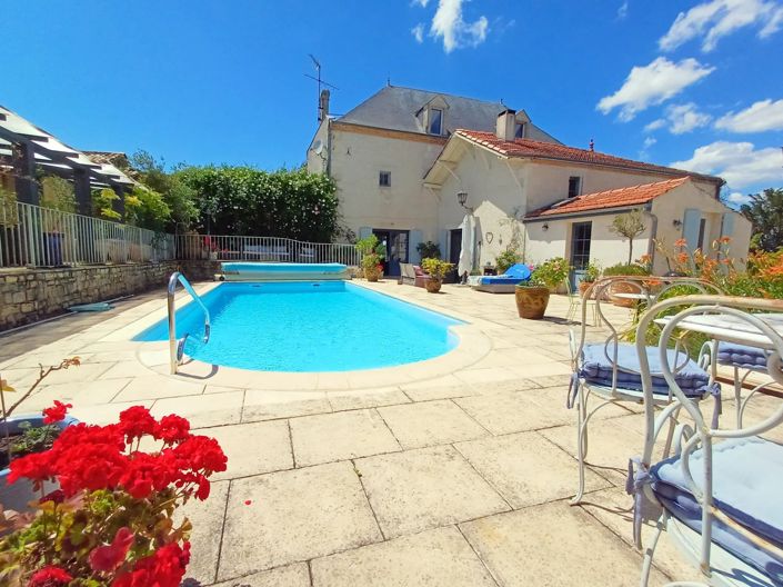 Image No.1-6 Bed Village House for sale