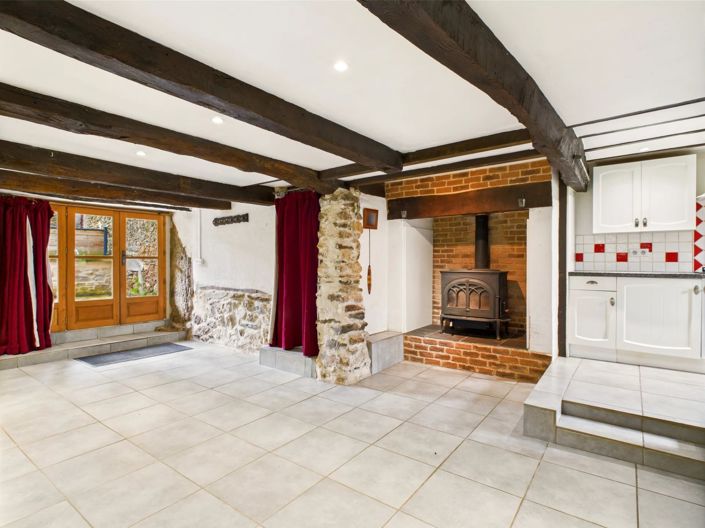 Image No.3-2 Bed House for sale