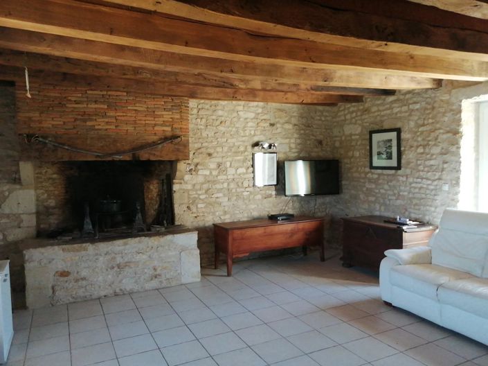 Image No.7-6 Bed House for sale