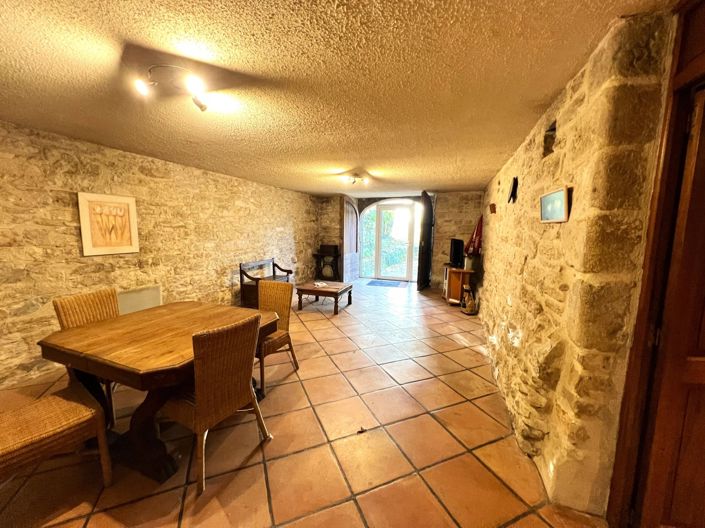 Image No.14-5 Bed House for sale