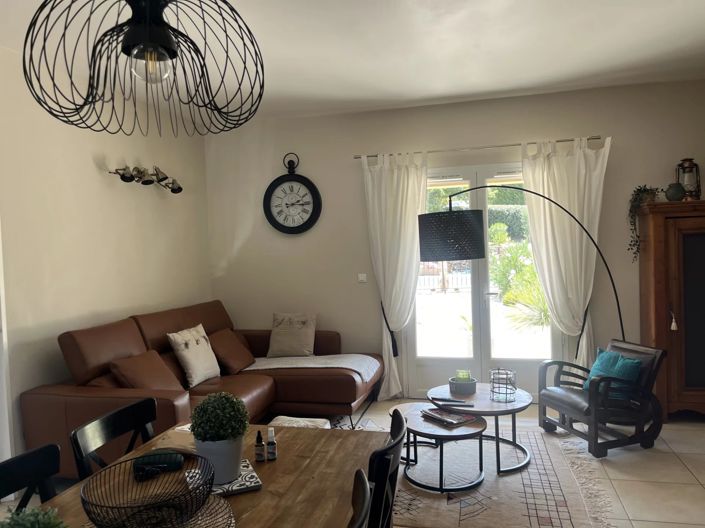 Image No.6-3 Bed House for sale