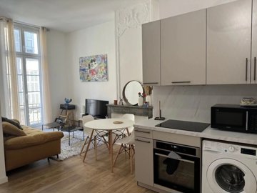 1 - Aix-en-Provence, Propriété