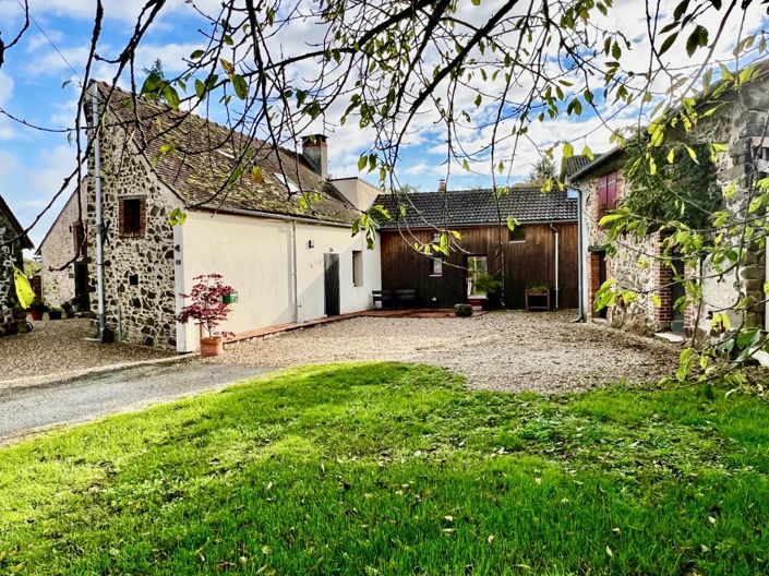 Image No.1-Maison de 5 chambres à vendre à Magnac-Laval