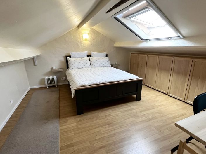 Image No.15-5 Bed House for sale