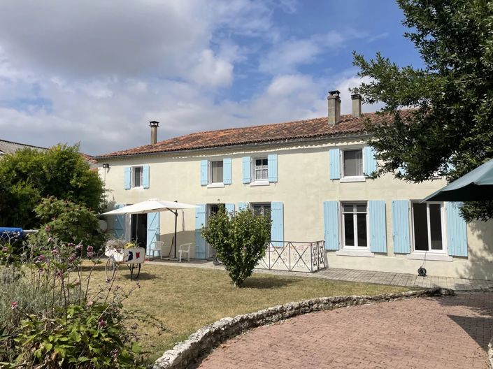Image No.1-5 Bed House for sale