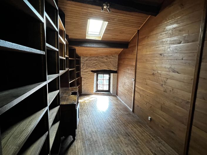 Image No.13-3 Bed House for sale