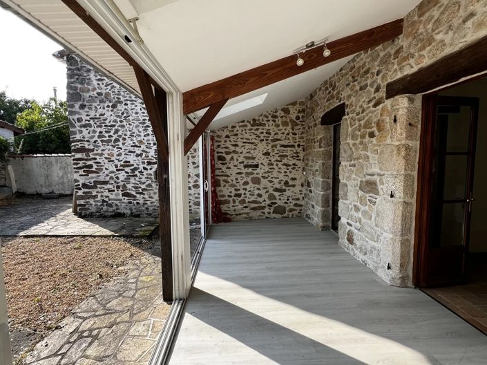 Image No.7-3 Bed House for sale