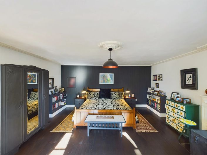 Image No.6-3 Bed Village House for sale