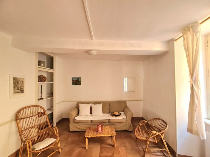 Image No.11-4 Bed House for sale