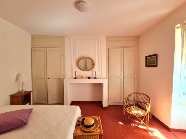 Image No.12-4 Bed House for sale