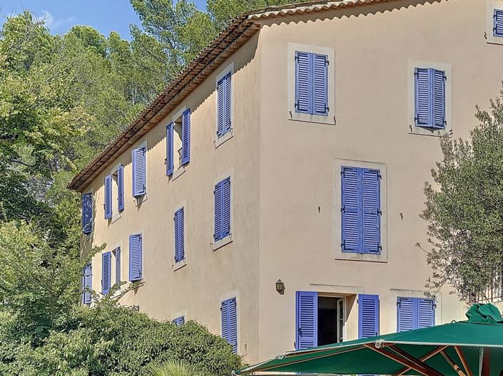 Image No.9-6 Bed House for sale