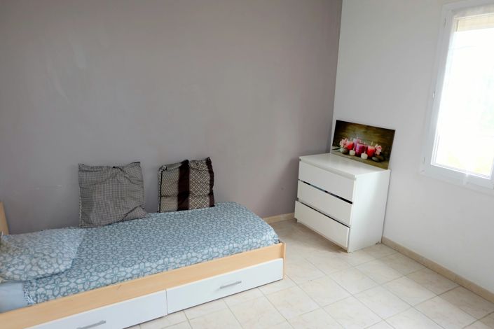 Image No.13-4 Bed House for sale