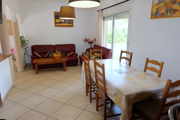 Image No.6-4 Bed House for sale