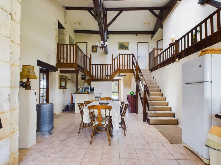 Image No.3-Maison de village de 9 chambres à vendre à Dordogne