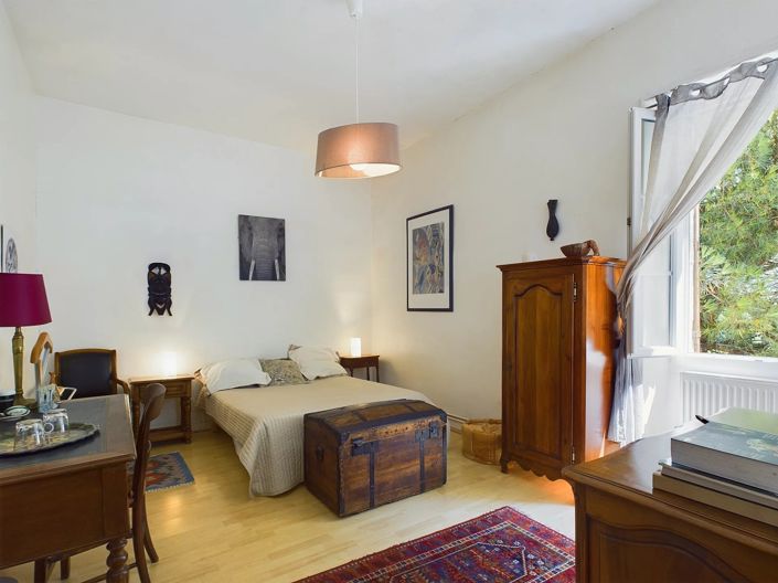 Image No.9-7 Bed House for sale