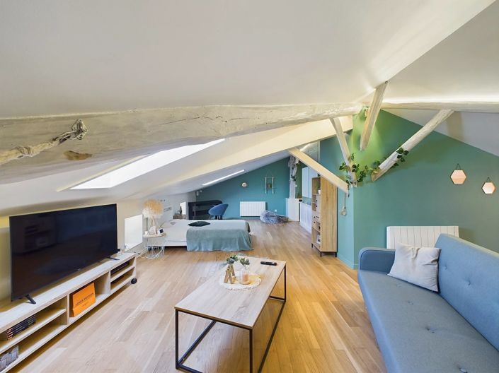 Image No.12-8 Bed House for sale