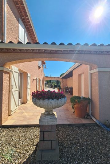 Image No.14-7 Bed House for sale