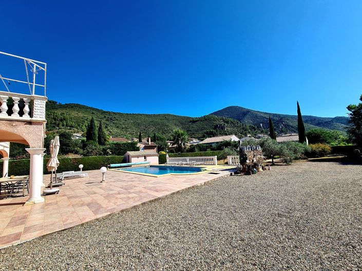 Image No.9-7 Bed House for sale