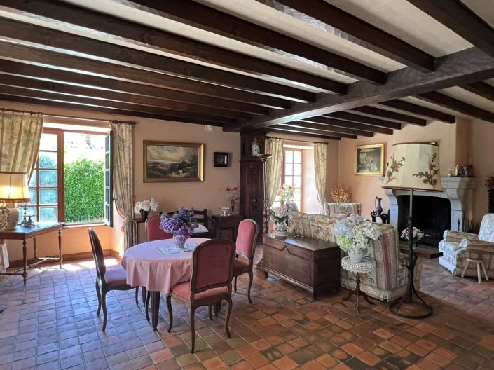 Image No.4-6 Bed House for sale