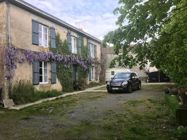 Image No.1-Maison de 4 chambres à vendre à Saint-Bonnet-de-Bellac