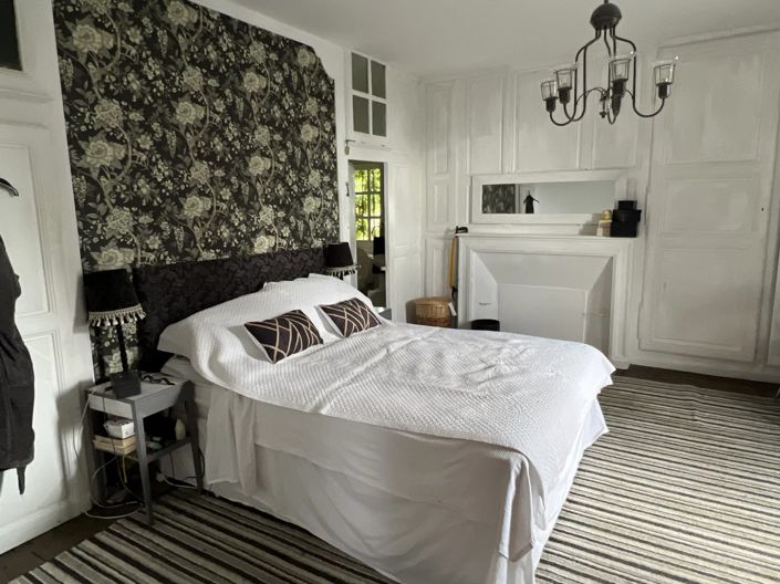 Image No.9-4 Bed House for sale