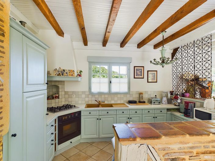 Image No.5-5 Bed House for sale