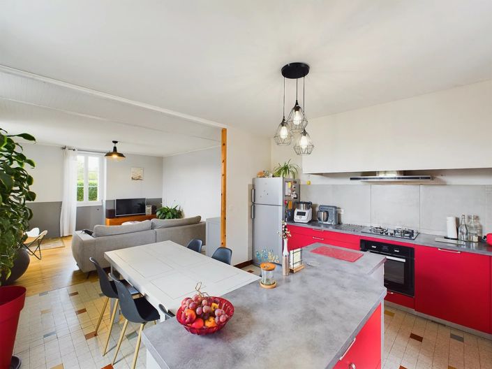 Image No.9-4 Bed House for sale