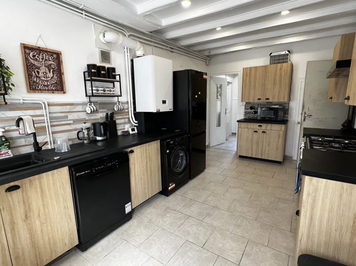 Image No.3-3 Bed House for sale