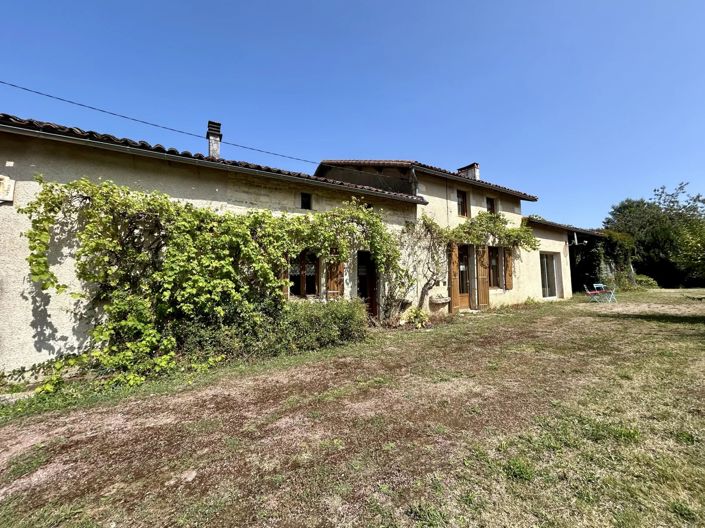 Image No.1-3 Bed Village House for sale