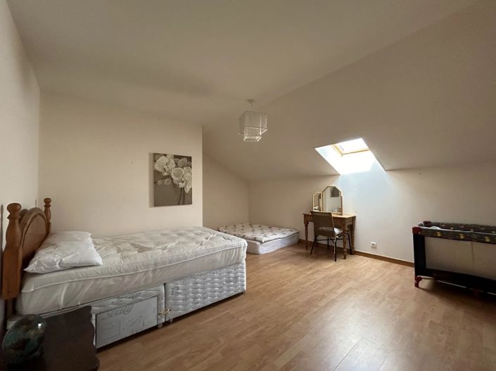 Image No.10-3 Bed Village House for sale