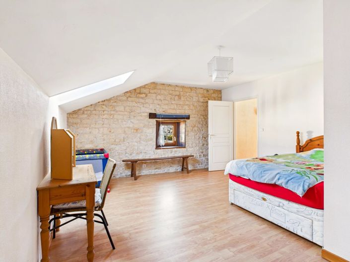 Image No.10-3 Bed Village House for sale