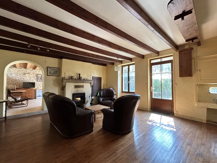 Image No.4-3 Bed Village House for sale