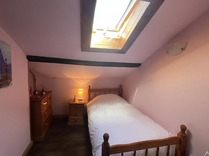 Image No.9-4 Bed House for sale