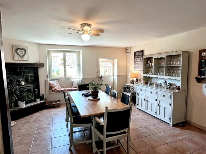 Image No.15-4 Bed House for sale