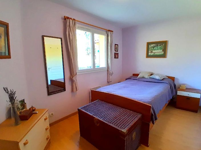 Image No.8-4 Bed House for sale