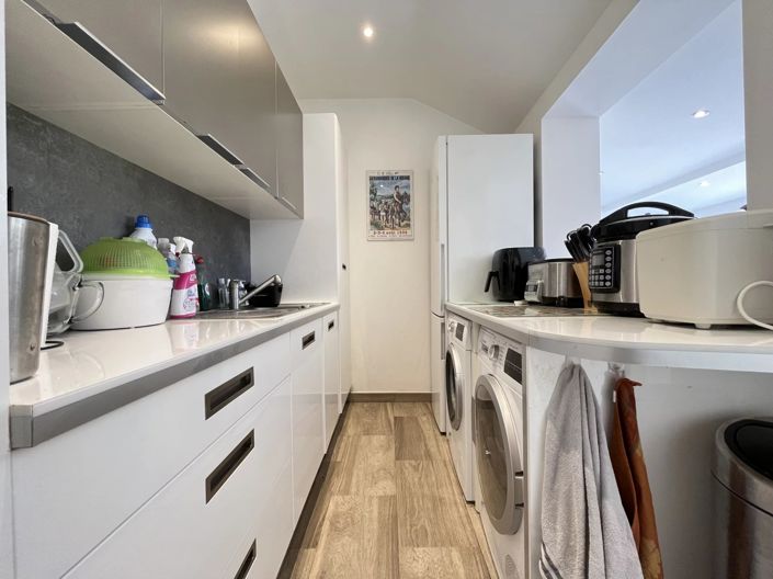 Image No.6-3 Bed House for sale